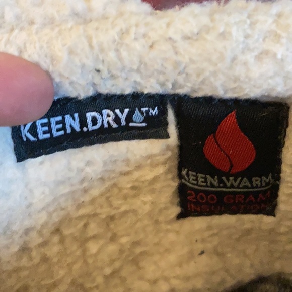 SOLD— Keen Winter Boots Size 9 - Picture 6 of 6